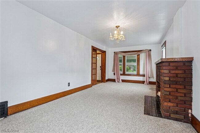 Building Photo - 636 Polk Ave