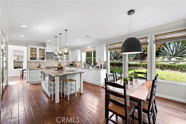 Building Photo - 7 Pembroke Ln