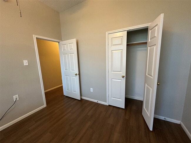 Building Photo - 18818 Harbor Key Cir