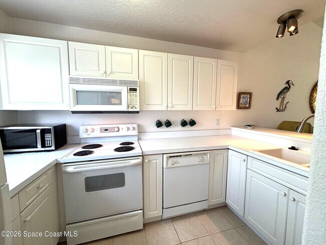 Building Photo - 419 Ocean Park Ln