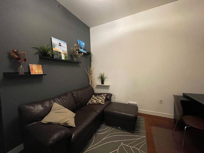 Building Photo - Perfectly Located, 2-Bedroom, 2-Bathroom C...