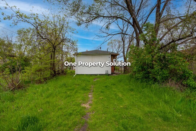 Building Photo - 411 Pierce St