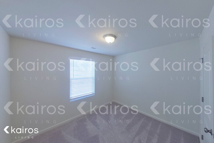 Building Photo - 102 Kyle's Dr