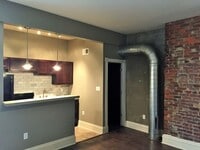 Building Photo - 141 S 15th St