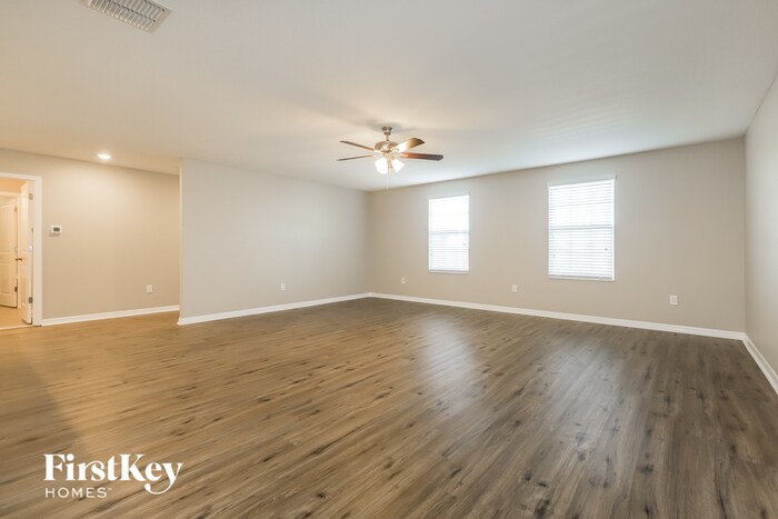Building Photo - 17114 White Mangrove Dr