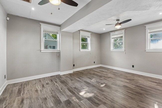 Building Photo - 2814 N 204th St