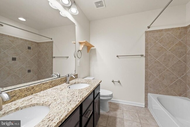 Building Photo - 306 Paladium Ct