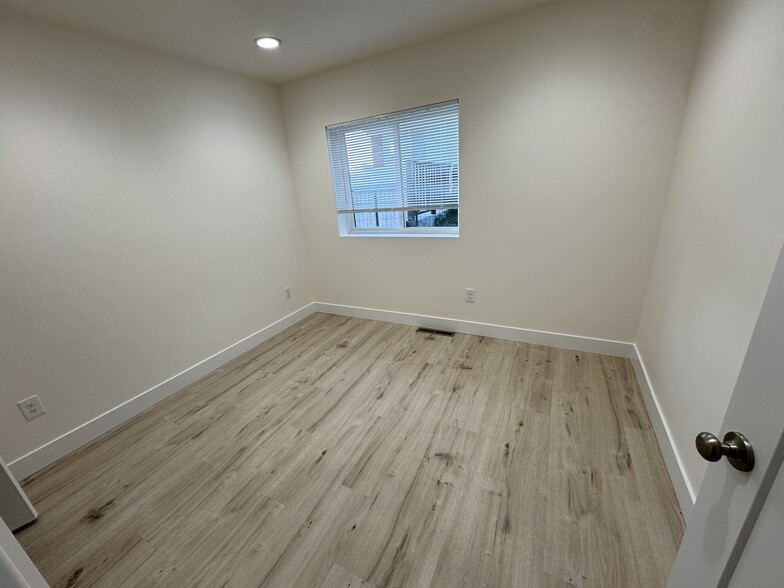 Building Photo - 515 Koneta Ct