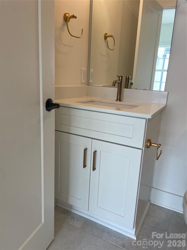 Building Photo - 3011 Casting St