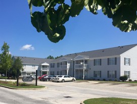 Building Photo - Forest Lake Apartments