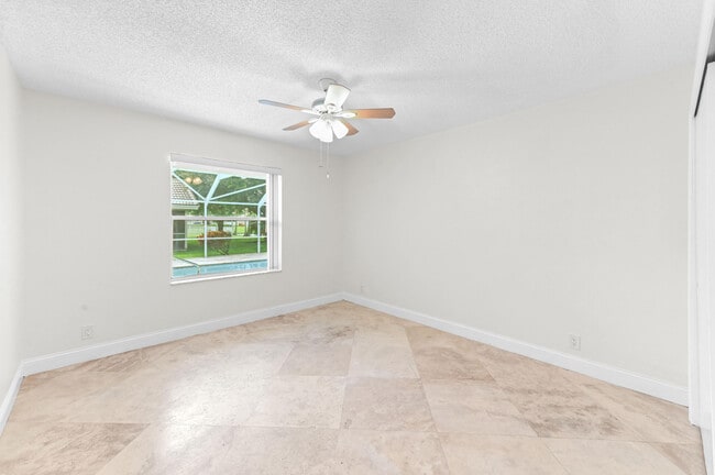 Building Photo - 6740 Brookhurst Cir