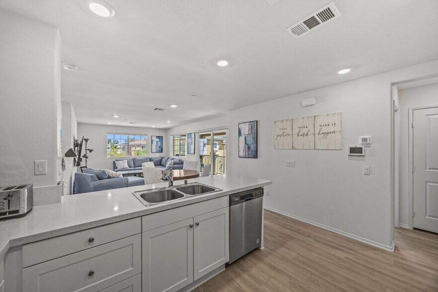 Building Photo - 28427 Partridge Way