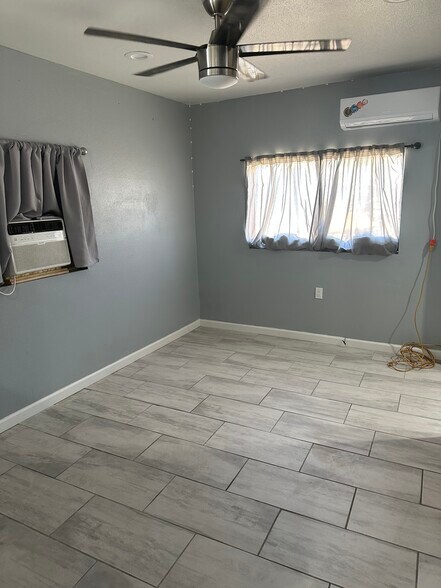 Building Photo - 5724 N 36th Dr