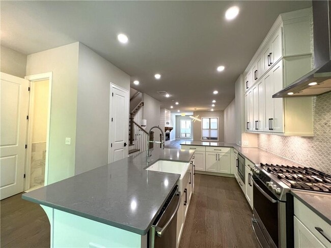 Building Photo - 4353 Parkside Pl