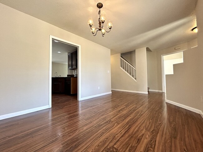 Building Photo - Beautiful Home For Rent in Antelope! Pets ...