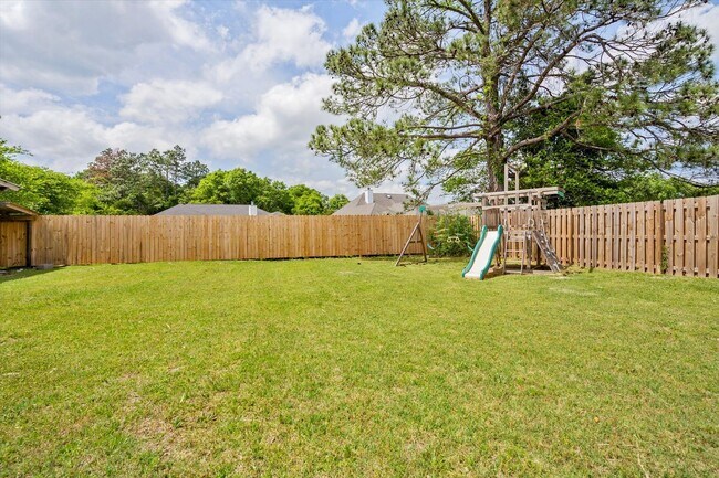Building Photo - 3709 Seleste Dr