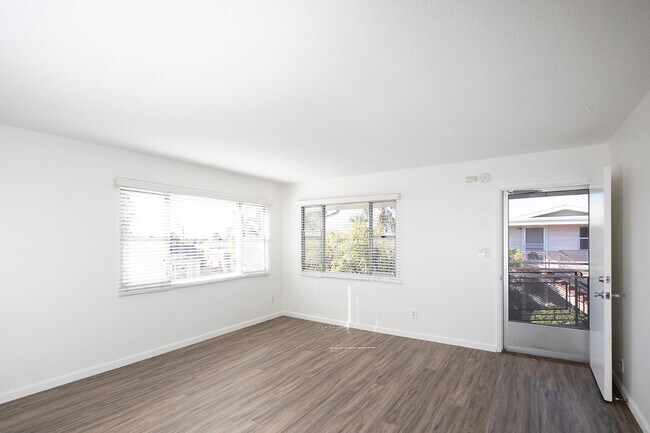 Building Photo - Spacious 2b/1ba Conveniently Located in South Park!