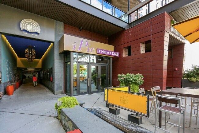 Building Photo - Luxury 2BD/2BA in The Gallery - Across from PIKE & ROSE + White Flint Metro