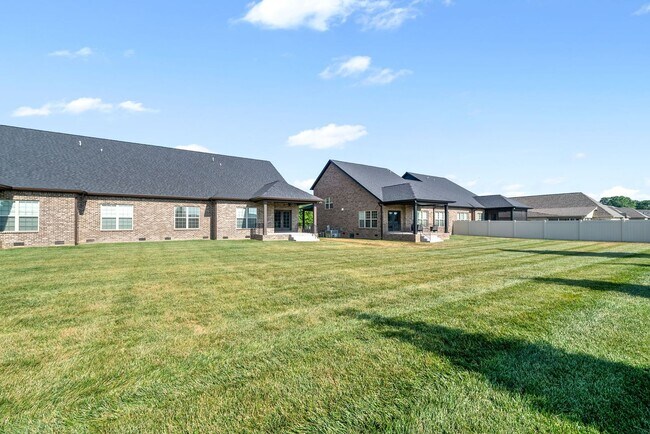 Building Photo - 1065 Veridian Dr
