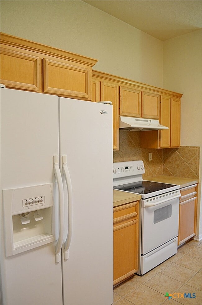 Building Photo - 5802 Venetian Ct