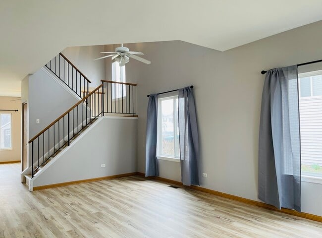 Building Photo - 5440 Sugarloaf Ct
