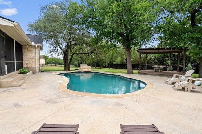 Building Photo - 208 Neal Dr