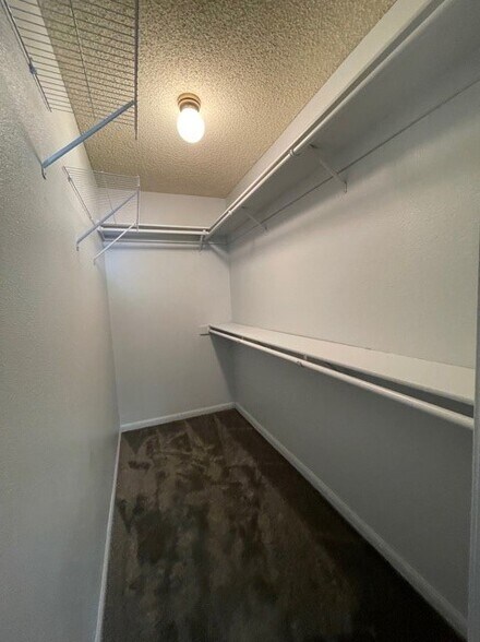 Building Photo - 1406 Santa Margarita St