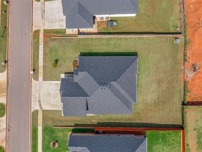 Building Photo - 9205 SW 35th St