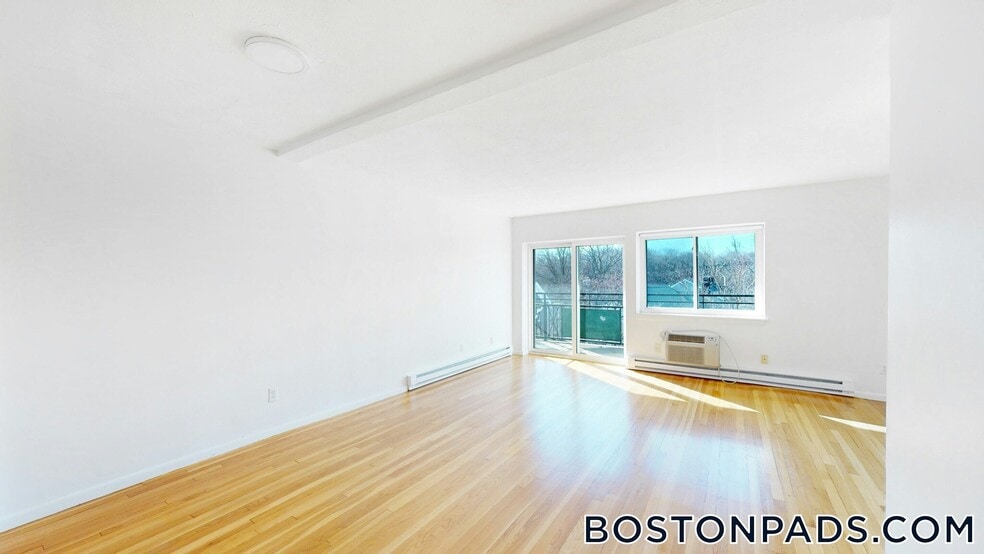 Building Photo - 525 Highland Ave