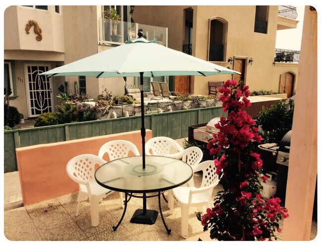 Portion of community patio - 3990 Strandway