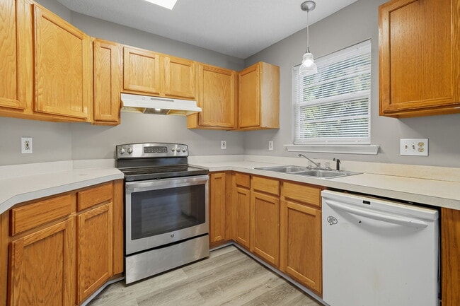 Building Photo - 273 Cottonwood Creek Cir