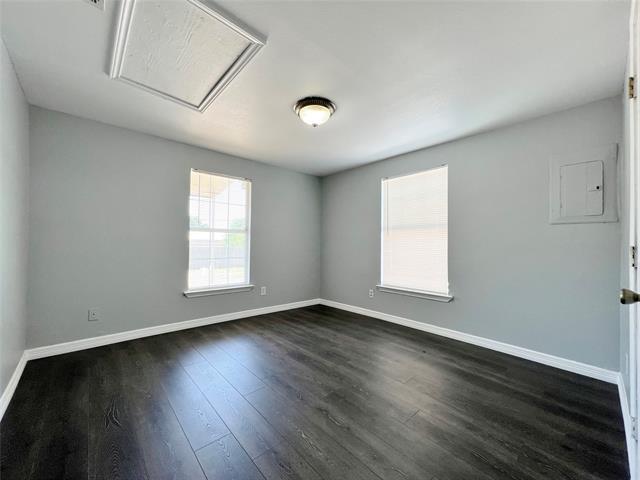 Building Photo - 2625 E 12th St