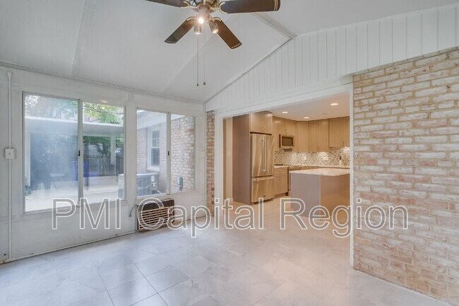 Building Photo - 7021 Whittier Blvd