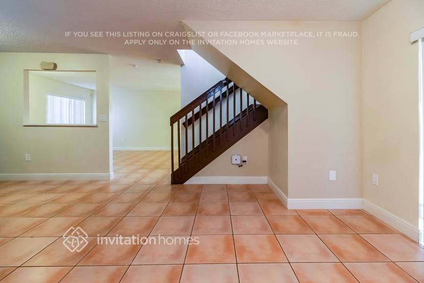 Building Photo - 18118 SW 154 Ct