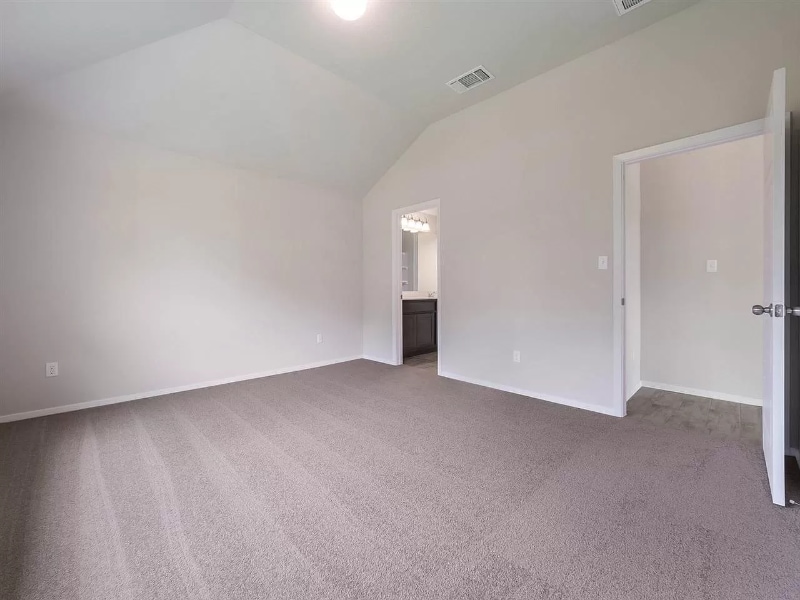 Building Photo - 315 Schuylerville Dr