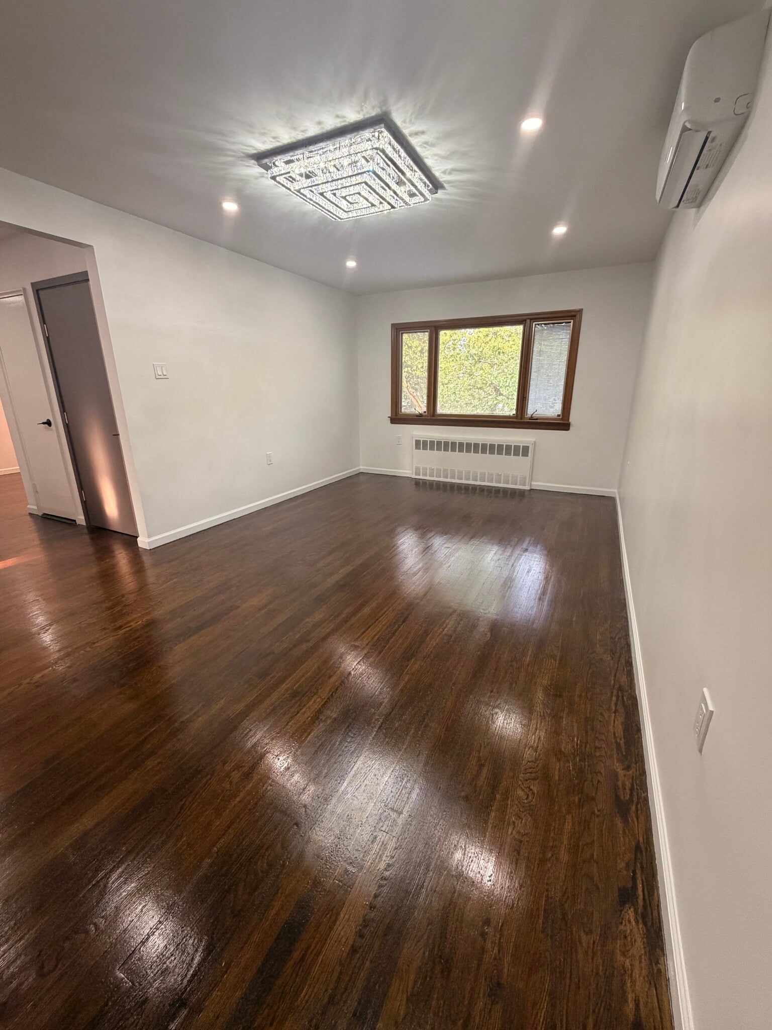 Building Photo - 15520 Killarney St