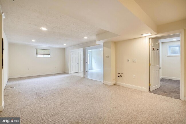 Building Photo - 11200 Powder Horn Dr