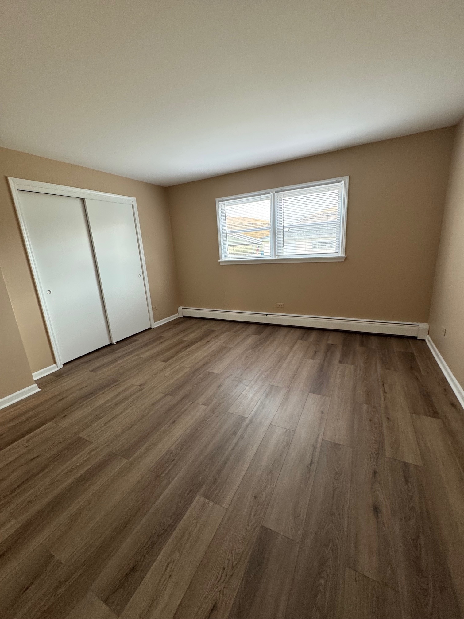 Building Photo - 9731 S 90th Ave