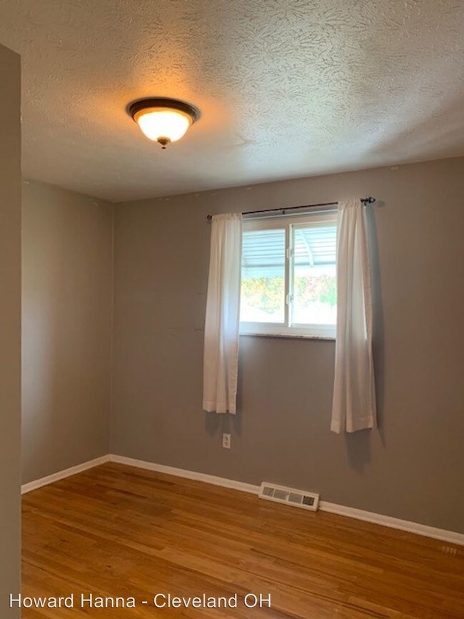 Building Photo - 3 br, 2 bath House - 3801 Stary Drive