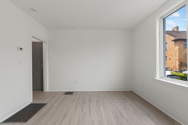 Building Photo - 5708-5710 Weldin