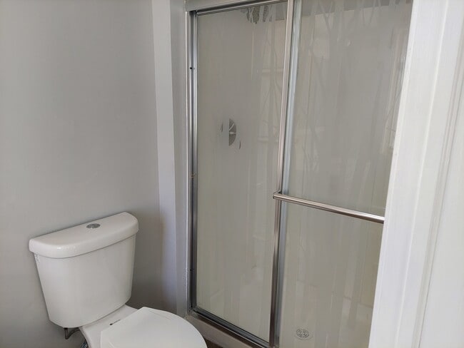 Building Photo - 1997 Tall Oaks Dr