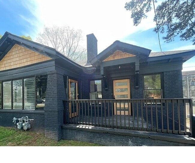 Primary Photo - Woodbourne