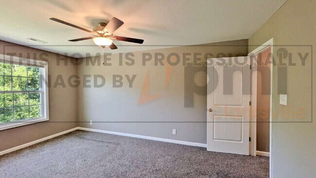 Building Photo - 955 Big Sky Dr