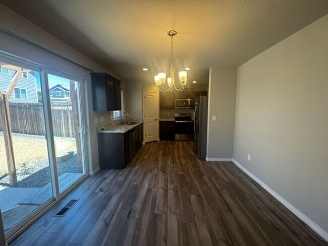 Building Photo - 5338 Kingscote Dr