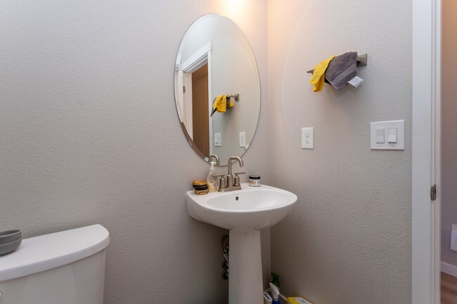 Building Photo - Charming 3-Bedroom Home in The Trails at A...