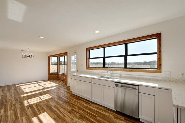 Building Photo - 501 Myers Creek Rd