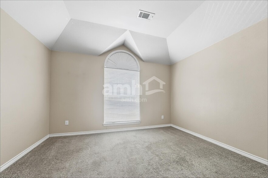 Building Photo - 1414 Monte Carlo Dr