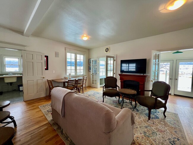 Building Photo - Rural Home for Rent in the Country