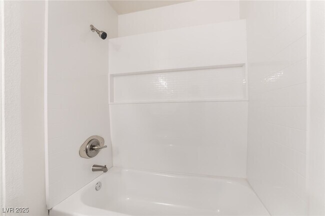 Building Photo - 3059 Key Largo Dr