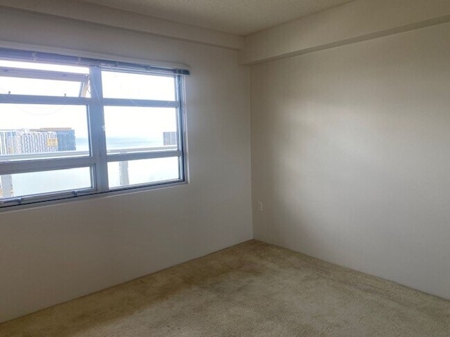 Building Photo - 801 South St